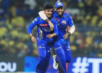 കളത്തിറങ്ങുന്നതിനു മുൻപേ ചേട്ടന്മാരെ ‘ക്ഷ’ വരപ്പിച്ചു, രോഹിത്, സൂര്യകുമാർ, തിലക് തുടങ്ങിയവർ നെറ്റ്സിൽ വിഘ്നേഷിന്റെ പന്തുകൾ നേരിടാൻ ബുദ്ധിമുട്ടിയതോടെ വിഘ്നേഷിനെ പരീക്ഷിക്കാൻ തീരുമാനിച്ചു- മുംബൈ കോച്ച്