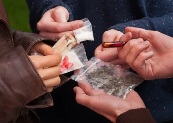 മയക്കുമരുന്ന് മാഫിയകൾ ലക്ഷ്യം വയ്ക്കുന്നത്  കുട്ടികളെ, സംസ്ഥാനത്ത് കുട്ടി  കാരിയർമാരുടെ എണ്ണം വർധിക്കുന്നു, രണ്ട് മാസത്തിനിടെ 36 കേസുകൾ