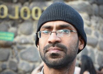 സ്ത്രീകളും കുട്ടികളുമുള്ള വീട്ടിൽ അർധരാത്രി പരിശോധന നടത്തുന്നത് അംഗീകരിക്കാനാകില്ല, പോലീസ് തന്നെ വേട്ടയാടുകയാണ്, നട്ടപ്പാതിരയ്ക്ക്  പരിശോധന നടത്താനിരുന്ന പോലീസ് നീക്കത്തിനെതിരെ  വിമർശനവുമായി  സിദ്ദീഖ് കാപ്പൻ