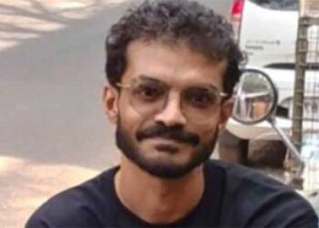 ബൈക്കിൽ പെട്രോൾ നിറയ്ക്കുന്നതിനിടെ പ്രതിശ്രുത വധുവിനോട് ലൈംഗിക ചുവയോടെ ആംഗ്യം കാണിച്ച് യുവാവ്.., ചോദ്യം ചെയ്ത പ്രതിശ്രുത വരനെയും വധുവിനെയും ക്രൂരമായി മർദ്ദിച്ച പ്രതി അറസ്റ്റിൽ…