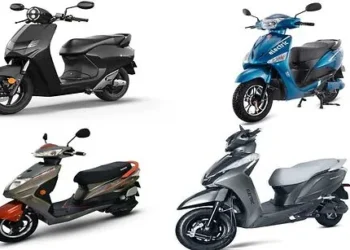 ആധാറും ലൈസൻസും ഉണ്ടോ ? എന്നാൽ ട്രെയിൻ ഇറങ്ങി വണ്ടിക്കായി അലയേണ്ട….. പോകാം ഇ- സ്കൂട്ടറിൽ