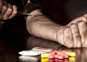 എനിക്കീ ലഹരിയിൽ നിന്ന് മോചനം വേണം, സഹായിക്കണം സാർ…, കിട്ടാൻ എളുപ്പമാണ്, പക്ഷെ അവസാനിപ്പിക്കാൻ ഒരുപാട് നരകിക്കേണ്ടിവരും!! ലഹരിയിൽ നിന്ന് രക്ഷനേടാൻ പോലീസ് സ്റ്റേഷനിലെത്തി സഹായം തേടി യുവാവ്