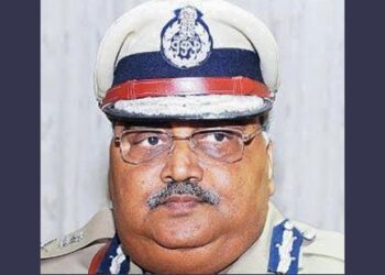 ‘ഞാനാ പിശാചിനെ കൊന്നു’.., മുളകു പൊടി വിതറി. വെളിച്ചെണ്ണ ഒഴിച്ചു. എന്നിട്ടും ഭീഷണി തുടര്‍ന്നപ്പോൾ കർണാടക മുൻ ഡിജിപിയെ വെട്ടിനുറുക്കി ഭാര്യ..!! പിന്നാലെ സുഹൃത്തിനെ വീഡിയോ കാൾ ചെയ്ത് കുറ്റസമ്മതം