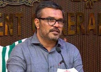 ഡ്രൈ ഡേ സർക്കാരിനുണ്ടാക്കുന്നത് കനത്ത സാമ്പത്തിക നഷ്ടം, മറികടക്കാൻ കുടുംബസമേതം വരാൻ പറ്റുന്ന ഇടങ്ങളായി കള്ളുഷാപ്പുകളെ മാറ്റും, ജവാന്റെ ഉത്പാദനം വർദ്ധിപ്പിക്കും, ത്രീസ്റ്റാർ മുതൽ മുകളിലേക്ക് ടോഡി പാർലർ തുടങ്ങാൻ അനുമതി നൽകും- എംബി രാജേഷ്