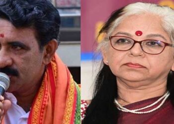 പെണ്ണുങ്ങൾ ഇക്കാലം കൊണ്ടു ചാടിക്കടന്ന ഹഡിൽസ് ഒന്ന് ഓർക്കുക… ഇയാളൊക്കെ മൂക്കു കൊണ്ട് ക്ഷ ണ്ണ ട്ട ട്ട ട്ഢ ടഢ ടഢ എണ്ണുന്ന ആ കാലം അടുത്തടുത്ത് വരുന്നത് കണ്ട് ആനന്ദതുന്ദിലയാകുകയാണ് ഞാൻ- ബി ഗോപാലകൃഷ്ണനെ പരിഹസിച്ച് എൻ ശാരദക്കുട്ടി