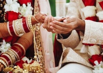 ‘ചന്ന മെരേയ’ പാട്ട് കേട്ടപ്പോൾ മുൻകാമുകിയെ മിസ് ചെയ്തു… വിവാഹ പന്തലിൽ  നിന്ന് വരൻ ഇറങ്ങി പോയി,  അമ്പരപ്പോടെ കുടുംബം!!!