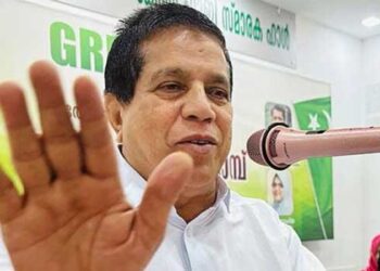 ‌മലപ്പുറം മുസ്‌ലിം മാനേജ്‌മെന്റ് സ്ഥാപനങ്ങളിൽ 50 ശതമാനം വരെ അമുസ്‌ലിം ജീവനക്കാരെ കാണിച്ചുതരാം, വെള്ളാപ്പള്ളിയുടെ ഏതെങ്കിലും ഒരു സ്ഥാപനത്തിൽ അഞ്ചു ശതമാനം മുസ്‌ലിങ്ങളെ കാണിച്ചു തരാൻ കഴിയുമോ ? -വെല്ലുവിളിച്ച് പി അബ്ദുൽഹമീദ് എംഎൽഎ