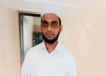 പോക്സോ കേസ് പ്രതി ജാമ്യത്തിലിറങ്ങി 16 കാരിയെ സ്വർണമോതിരം നൽകി വശീകരിച്ചു, പുറത്തറിഞ്ഞാൽ ശപിക്കുമെന്ന് ഭീഷണിപ്പെടുത്തി പീഡിപ്പിച്ചു, മദ്രസ അധ്യാപകന് 187 വർഷം തടവ്