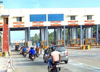 ഇനി ഫാസ്ടാഗ് സ്റ്റിക്കറുകളില്ല… വാഹനങ്ങളുടെ നമ്പർ സ്കാൻ ചെയ്ത് ടോൾ പിരിവ് നടത്താനുള്ള നീക്കവുമായി  ദേശീയപാത അതോറിറ്റി