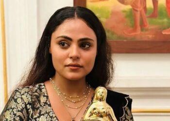 ഷൈൻ ടോം ചാക്കോയ്‌ക്കെതിരെ  പൊലീസിൽ പരാതി നൽകില്ല, നടന്റെ പേരോ സിനിമയുടെ പേരോ പരസ്യപ്പെടുത്താൻ ഉദ്ദേശിച്ചിട്ടില്ല,  കൂടെ നിന്ന എല്ലാവർക്കും നന്ദി- വിൻസി അലോഷ്യസ്