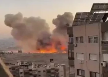 ഇസ്രയേൽ മിസൈൽ  ആക്രമണത്തിൽ  ഹിസ്ബുല്ല നേതാവ് ഉൾപ്പെടെ 4 പേർ കൊല്ലപ്പെട്ടു