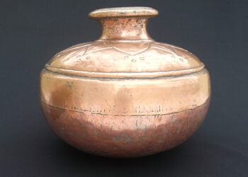 ഏത് കള്ളനായാലും മോഷ്ടിച്ച ചെമ്പ് കലം തിരികെ തരണം, ചായ കുടിച്ചിട്ട് ദിവസങ്ങളായി,  പോലീസിനെ സമീപിച്ച് നാട്ടുകാർ