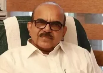 പരാതിയുണ്ടെങ്കിൽ കോടതിയിൽ പൊക്കോ!!! പരാതി വായിച്ചുപോലും നോക്കാതെ മേശപ്പുറമേശപ്പുറത്തിട്ടു… മുഖ്യമന്ത്രിയുടെ ഓഫീസിൽ നിന്ന് നേരിട്ട ദുരനുഭവം വെളിപ്പെടുത്തി ദളിത് യുവതി