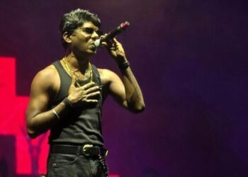 വിമർശിക്കുന്ന രാഷ്ട്രീയക്കാർ സ്വകാര്യമായി വിളിച്ച് പിന്തുണ നൽകാറുണ്ട്, പാട്ടിലൂടെയുള്ള തന്റെ വിമർശനം തുടരുമെന്ന് വേടൻ