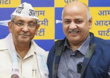 എഎപിയിൽ കനത്ത പൊട്ടിത്തെറി, വരുന്നു പുതിയ പാർട്ടി, ‘ഇന്ദ്രപ്രസ്ഥ വികാസ് പാർട്ടി’, 13 കൗൺസിലർമാർ രാജി വച്ചു