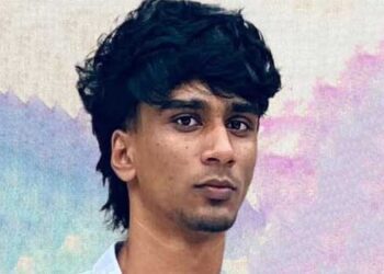 ബൈക്ക് യാത്രക്കിടെ സോളാർ പാനൽ ദേഹത്തു വീണ് വിദ്യാർഥിക്ക് ദാരുണാന്ത്യം