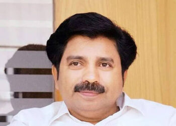 നിലമ്പൂർ യുഡിഎഫിന്‍റെ തട്ടകം,  എന്നെ എന്റെ നാട്ടുകാർക്ക് അറിയാം, അൻവറിന്റെ  ചോദ്യങ്ങൾക്ക് പാർട്ടി മറുപടി പറയുമെന്ന്  ആര്യാടൻ ഷൗക്കത്ത്