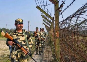 ഭീകരർക്ക് ആക്രമണത്തിന് വഴിതുറന്നിട്ട് പാക്കിസ്ഥാൻ, സാംബ ജില്ലയിൽ നുഴഞ്ഞുകയറാൻ ശ്രമിച്ച 7 ജയ്ഷെ ഭീകരരെ സുരക്ഷാ സേന വധിച്ചു, രക്ഷപ്പെട്ടവരെ തിരഞ്ഞുപിടിക്കാൻ നീക്കം