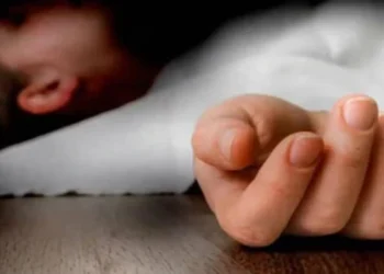 അമ്മ ചക്ക മുറിക്കുന്നതിനിടെ കാൽവഴുതി  വീണു,നെഞ്ചിൽ മുറിവേറ്റ്  എട്ട് വയസുകാരന് ദാരുണാന്ത്യം