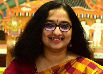 വിഴിഞ്ഞം തർക്കം കല്യാണ വീടുകളിലേത് പോലെ നിസാരം!!! തുറമുഖത്തിന്റെ ക്രെഡിറ്റ് നാടിനാണ്, മൂന്ന് വർഷത്തിനുള്ളിൽ സ്വകാര്യ നിക്ഷേപം 10000 കോടിയെത്തും- ദിവ്യ എസ് അയ്യർ.