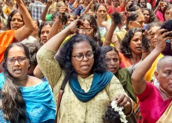 തളരാതെ ആശമാർ… നൂറ് ദിനം പിന്നിട്ട് ആശമാരുടെ സഹനസമരം, രാപ്പകല്‍ സമരയാത്ര പതിനാറാം ദിവസത്തിലേക്ക്