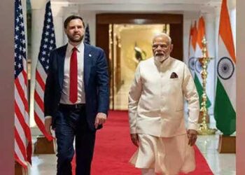 ആ രഹസ്യം വെളിപ്പെടുത്തില്ല, ഇന്ത്യ- പാക് വെടിനിർത്തലിനു പിന്നിൽ യുഎസ് വൈസ് പ്രസിഡന്റ്, ആദ്യം ഇടപെടാനില്ലെന്നു പ്രഖ്യാപിച്ചു, പിന്നീട് ഇടപെട്ടതിനു പിന്നിൽ ജെഡി വാൻസിക്കു ലഭിച്ച ആശങ്കാജനകമായ ഒരു രഹസ്യവിവരം- അമേരിക്ക