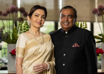 ജീവകാരുണ്യത്തിനായി കഴിഞ്ഞ വർഷം മാത്രം ചെലവഴിച്ചത്  407 കോടി, ടൈം100 ജീവകാരുണ്യ പട്ടികയില്‍ ഇടം പിടിച്ച് മുകേഷ്-നിത അംബാനി ദമ്പതികള്‍