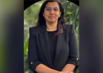 വാട്‌സാപ്പ് വഴി   5  ലക്ഷത്തിന്റെ   കൊക്കെയ്ന്‍ ഓര്‍ഡര്‍ ചെയ്തു!!!  കൈപ്പറ്റുന്നതിനിടെ ആശുപത്രി CEO-യായ വനിതാഡോക്ടറെ   വളഞ്ഞിട്ട് പിടികൂടി പോലീസ്,  മയക്കുമരുന്നിനായി ഇതുവരെ ചെലവഴിച്ചത് 70 ലക്ഷം