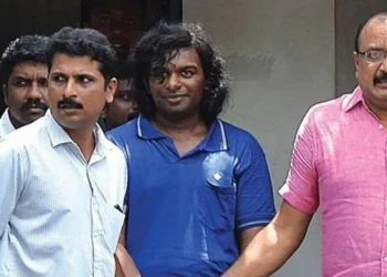 സഹോദരിയോട്  കടുത്ത വൈരാഗ്യം,  മദ്യപാനിയായ പിതാവിനോട് തീർത്താൽ തീരാത്ത പക, കേഡല്‍ വീട്ടുകാരോട് സംസാരിച്ചത് മെസ്സേജുകളിലൂടെ മാത്രം