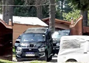 കടയിട്ടത് പഹൽഗാം ഭീകരാക്രമണത്തിനു വെറും 15 ദിവസം മുൻപ്, ആക്രമണ ദിവസം കട തുറക്കാതെ മുങ്ങി!! വ്യാപാരി സംശയത്തിന്റെ നിഴലിൽ, കസ്റ്റഡിയിലെടുത്ത് എൻഐഎ