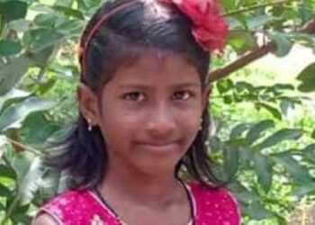 കരച്ചിൽ കേട്ട് ഞാൻ ഓടിച്ചെല്ലുമ്പോൾ തെരുവുനായ്ക്കൾ എന്റെ കുഞ്ഞിനെ കടിച്ചുപറിക്കുകയാ… വേസ്റ്റ് ഇവിടെ ഇടരുതെന്ന് പലരോടും പറഞ്ഞു, ഒരു മനുഷ്യനും കേട്ടില്ല, പരാതിപ്പെട്ടിട്ടും കാര്യമുണ്ടായില്ല!! എനിക്കിനി എന്റെ കുഞ്ഞിനെ കാണാൻ പോലും കിട്ടില്ല!! നെഞ്ചുലഞ്ഞ് നിയയുടെ ഉമ്മ