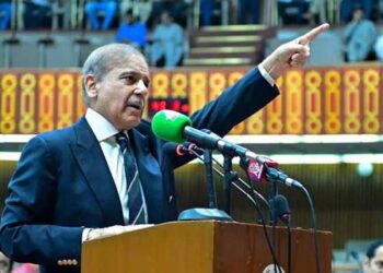 ‘ഓരോ തുള്ളി പാക്കിസ്ഥാനി രക്തത്തിനും പ്രതികാരം ചെയ്യും’ യുദ്ധമുഖത്ത് പോർ വിളിക്കുമ്പോഴും പ്രധാനമന്ത്രിയുടെ ശരീര ഭാഷ ദുർബലന്റേത്, ഇന്ത്യയുടെ തിരിച്ചടിയെ നേരിടാകാത്ത നേതാവ്, രാജ്യത്തിന് ഇമ്രാൻ ഖാനെ ആവശ്യമായ സമയം- ഷഹബാസ് ഷരീഫിനെതിരേ സ്വന്തം രാജ്യത്ത് ട്രോൾ പൂരം