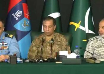 പാക്കിസ്ഥാനെ തൊട്ടാൽ കണ്ടില്ലെന്നു നടിക്കാനാവില്ല, 40 സിആർപിഎഫ് ജവാന്മാരുടെ ജീവനെടുത്ത പുൽവാമ ഭീകരാക്രമണം തങ്ങളുടെ ‘തന്ത്രപരമായ മിടുക്കെ’ന്ന് പാക് സൈന്യം