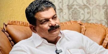 ‘ആദ്യം സഹകരണ മുന്നണിയാക്കാമെന്ന് പറഞ്ഞു, ഇപ്പോൾ പറയുന്നു അന്‍വർ വ്യക്തമാക്കട്ടെയെന്നു കാലുപിടിക്കുമ്പോൾ മുഖത്ത് ചവിട്ടുകയാണ്, എന്നെ വസ്ത്രാക്ഷേപം നടത്തി തെരുവിലേക്ക് വിട്ടിരിക്കുകയാണ്, എനിക്ക് ഒരു അധികാരവും വേണ്ട, കത്രിക പൂട്ടിട്ട് പൂട്ടാനാണ് ശ്രമം’