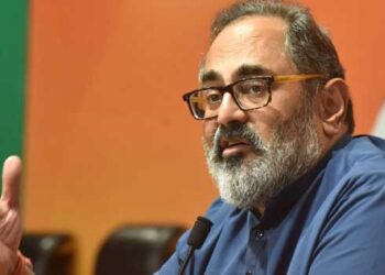 സിപിഎമ്മും യുഡിഎഫും അരയും തലയും മുറുക്കി തെരഞ്ഞെടുപ്പ് ​ഗോദയിലേക്ക്!! നിലമ്പൂരിൽ കളത്തിലേക്കിറങ്ങാൻ മടിച്ച് ബിജെപി, ലക്ഷ്യം പഞ്ചായത്ത് ഇലക്ഷൻ!! വരാൻ പോകുന്ന എംഎൽഎയ്ക്ക് ആറുമാസമല്ലേ കാലവധിയുള്ളു, രാജീവ് ചന്ദ്രശേഖർ