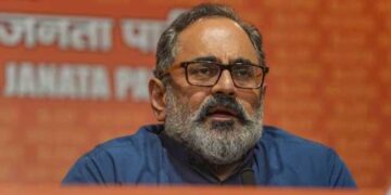 ബിജെപി ഒരു മതത്തിന്റെ മാത്രം പാർട്ടിയല്ല, കേന്ദ്ര പദ്ധതികളിൽ അവകാശവാദം നിരത്തി മുഖ്യമന്ത്രിയുടെ ചിത്രം ചേർത്ത് പോസ്റ്റർ അടിക്കുന്ന വികസനമാണ് കേരളത്തിൽ, ട്രോളിനു പിന്നിൽ കമ്യൂണിസ്റ്റ് രാജവംശത്തിലെ ഉറക്കം പോയ മരുമകൻ- രാജീവ് ചന്ദ്രശേഖർ