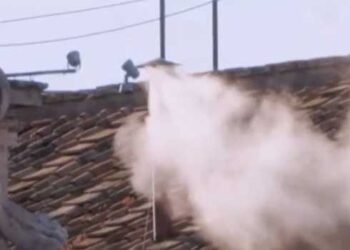 വത്തിക്കാനിൽ വെള്ളപ്പുകയുയർന്നു, കത്തോലിക്കാ സഭയുടെ പുതിയ ഇടയനെ തെരഞ്ഞെടുത്തു