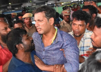 സൗന്ദര്യ മത്സരത്തിൽ  സ്‌പെഷ്യല്‍ ഗസ്റ്റായി പങ്കെടുക്കവെ കുഴഞ്ഞുവീണ് വിശാൽ… നടന്റെ ആരോഗ്യനില ആശങ്കയിൽ