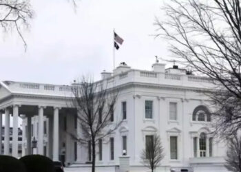 ഭീകരർക്ക് കുട പിടിക്കാൻ  ട്രംപ്!!! ലഷ്കർ ഇ തൊയ്ബ പരിശീലന ക്യാംപിൽ പങ്കെടുത്ത രണ്ടുപേർ  വൈറ്റ് ഹൗസ് ഉപദേശക സമിതിയിലേക്ക്… അവിശ്വസനീയ നടപടിയെന്ന് ലോറാ ലൂമർ