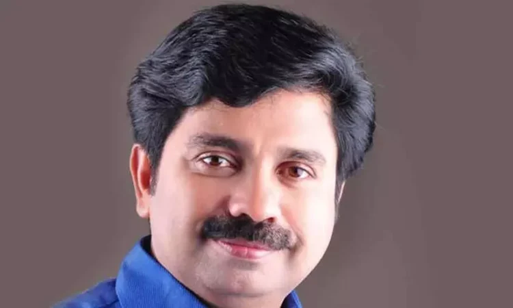 പാണക്കാട് കുടുംബവുമായി മികച്ച ബന്ധം, ജോയിക്ക് മുത്തം നൽകിയത് സ്നേഹം കൊണ്ട്, യുഡിഎഫ് ഒറ്റക്കെട്ടെന്ന്  ആര്യാടൻ ഷൗക്കത്ത്.