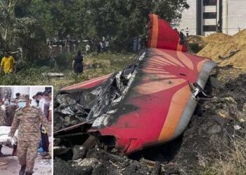 ഉച്ച ഭക്ഷണം കഴിക്കാനെത്തിയ 24 മെഡിക്കൽ വിദ്യാർഥികളുടെ ജീവനും ദുരന്തം കവർന്നു , മരണം 265 ആയി!! വിമാനത്തിന്റെ രണ്ട് ബ്ലാക്ക് ബോക്സുകളിലൊരെണ്ണം കണ്ടെത്തി, റെക്കോർഡിങുകൾ പരിശോധിക്കാനായി ഡിജിസിഎയ്ക്കു കൈമാറും, പ്രധാനമന്ത്രി ദുരന്തസ്ഥലത്തെത്തി