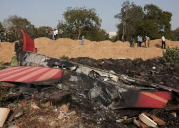 വിമാനാപകടം: രണ്ടാമതൊരു ബന്ധുവിന്‍റ ഡിഎൻഎ സാമ്പിൾ ശേഖരിക്കും, രഞ്ജിതയടക്കം നിരവധി പേരുടെ മൃതദേഹങ്ങൾ തിരിച്ചറിഞ്ഞില്ല