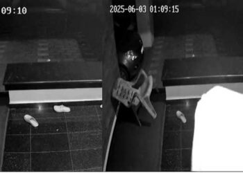 കക്കാൻ കയറിപ്പോൾ കാണുന്നത് സിസിടിവി, ഉടനെ മുണ്ടുകൊണ്ട് അതങ്ങ് മറച്ചു, ജനൽ കുത്തിത്തുറന്ന് അകത്തുകയറി വീട്ടമ്മയുടെ കാലിൽ കിടന്ന പാദസരം അടക്കം 18 പവൻ കവർന്നു, ക്യാമറ മറയ്ക്കുന്ന കള്ളന്റെ ദൃശ്യങ്ങൾ സിസിടിവിയിൽ