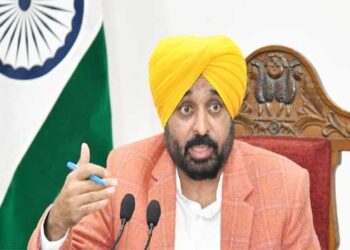 ‘മോദിയുടെ പേരിൽ നിങ്ങൾ സിന്ദൂരം ധരിക്കുമോ? ഇത് ഒരു രാഷ്ട്രം, ഒരു ഭർത്താവ് പദ്ധതിയാണോ?’ പഞ്ചാബ് മുഖ്യമന്ത്രി എല്ലാ സീമകളും ലംഘിച്ചു, ഇത് ഇന്ത്യാ വിരുദ്ധമല്ലെങ്കിൽ, പിന്നെ എന്താണ്?- ബിജെപി