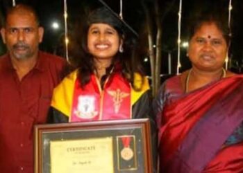 വിയർപ്പിന്റെ ഉപ്പ്..; നിശ്ചയദാർഢ്യത്തിന്റെ കരുത്ത്..!!  അഞ്ജലി ഇനി ഡോക്ടർ…