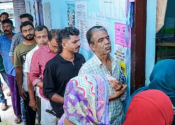 അൻവറിനു കുത്തിയ വോട്ടുകൾ ഏതുപെട്ടിയിലേത്? നിലമ്പൂരിന്റെ വിധിയെഴുത്തറിയാൻ മൂന്നു നാൾ, ഇത്തവണ പോളിങ് ശതമാനം 73.25 %