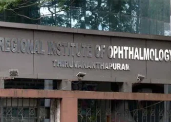 ഇടതുകണ്ണിന് പകരം വലതുകണ്ണിന് കുത്തിവയ്പ്പ്,  ചികിത്സ മാറി നൽകിയ ഡോക്ടർക്ക് സസ്പെൻഷൻ, സംഭവം തിരുവനന്തപുരം സര്‍ക്കാര്‍ ആശുപത്രിയിൽ