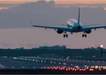 ഇറാന്‍റെ ഖത്തര്‍ ആക്രമണം; വ്യോമഗതാഗതം പ്രതിസന്ധിയില്‍, സർവീസുകൾ റദ്ദാക്കി വിമാനക്കമ്പനികൾ, വലഞ്ഞ് യാത്രക്കാർ