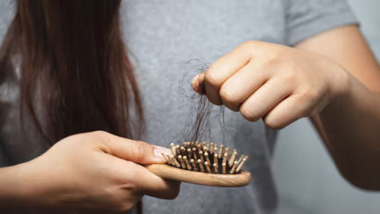 തലമുടി കൊഴിച്ചിൽ, മുടിയുടെ കനം കുറയൽ; ഈ ആരോഗ്യ പ്രശ്നങ്ങളുടെ ആദ്യ ലക്ഷണമായിരിക്കാം
