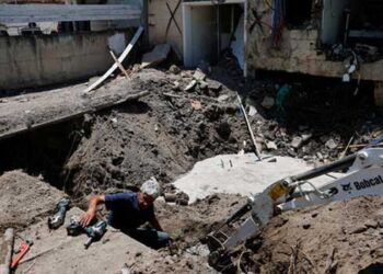 ഇസ്രയേലിന്റെ ലക്ഷ്യം ഇറാൻ ആണവ കേന്ദ്രങ്ങൾ!! ഇസ്ഫഹാൻ ആണവ കേന്ദ്രത്തിനു നേരെ രണ്ടാംതവണയും വ്യോമാക്രമണം, തിരിച്ചടിച്ച് ഇറാനും, ഹൈഫയിലും ബീർഷെബയിലും ഇറാൻ മിസൈലുകൾ പ്രയോഗിച്ചു, 19 പേർക്ക് പരുക്ക്